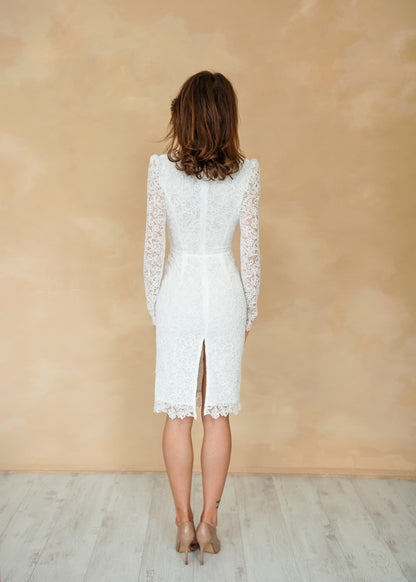 Kleid aus floraler französischer Chantilly-Spitze